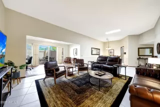 Photo #3: 6959290 Listing 