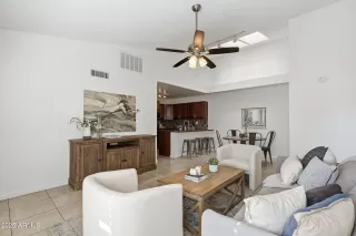 Photo #3: 6959401 Listing 