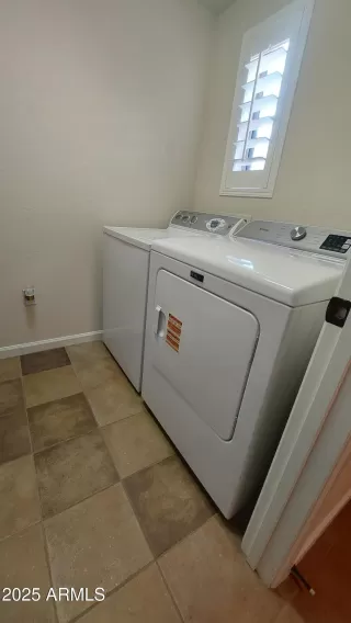 Photo #5: 6959405 Listing 