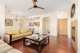 Photo #4: 6959423 Listing 