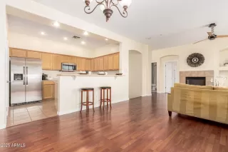 Photo #5: 6959423 Listing 