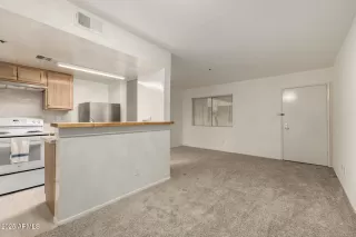 Photo #6: 6959500 Listing 