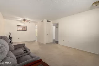 Photo #3: 6959505 Listing 