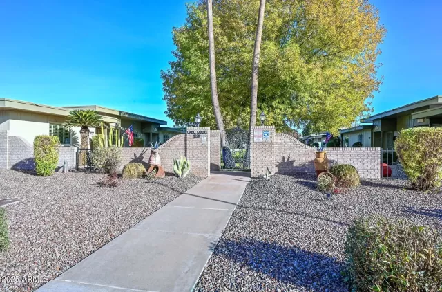 MLS: 6959585 Condo For Sale