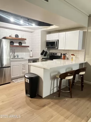 Photo #2: 6959592 Listing