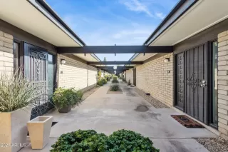 Primary Photo for MLS#: 6959604