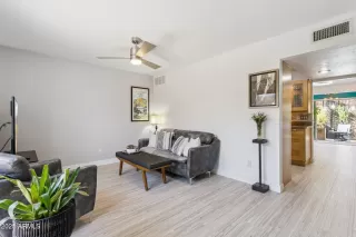 Photo #2: 6959604 Listing 