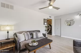 Photo #4: 6959604 Listing 