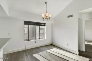 Photo #2: 6959613 Listing 