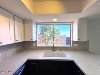 Photo #5: 6959677 Listing 