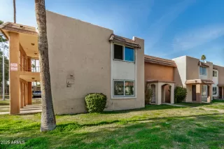 Photo #4: 6959768 Listing