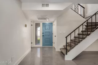 Photo #5: 6959768 Listing