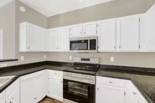 Photo #6: 6959779 Listing 