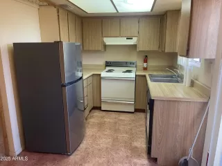 Photo #6: 6959796 Listing 