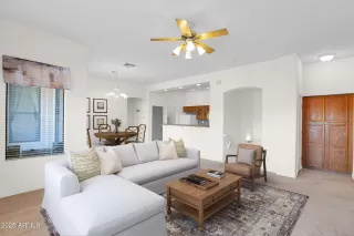 Photo #3: 6959915 Listing 