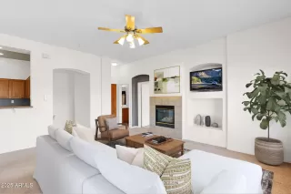 Photo #5: 6959915 Listing 