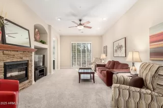 Photo #5: 6960005 Listing 