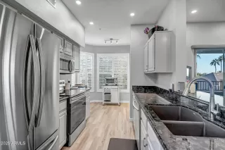 Photo #3: 6960056 Listing 