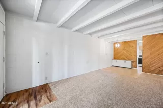 Photo #3: 6960071 Listing 