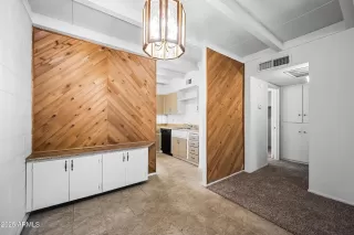 Photo #6: 6960071 Listing 