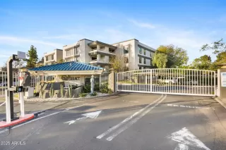 Photo #2: 6960091 Listing 