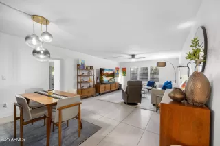 Photo #5: 6960091 Listing 