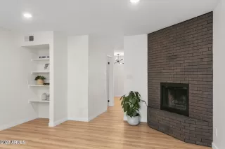 Photo #2: 6960107 Listing 