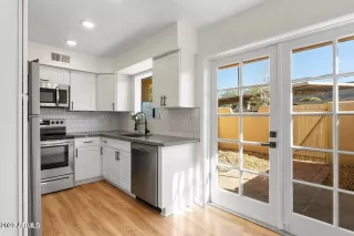 Photo #6: 6960107 Listing 