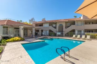 Photo #3: 6960177 Listing 