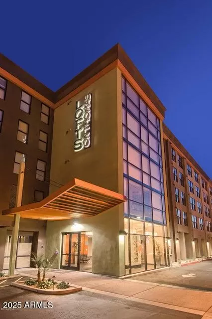 MLS: 6960244 Condo For Sale