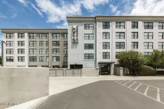 Photo #2: 6960244 Listing 