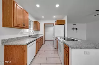 Photo #2: 6960270 Listing 