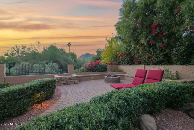 MLS: 6960405 Condo For Sale