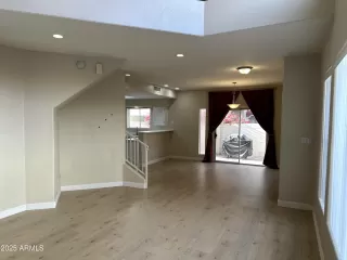 Photo #4: 6960440 Listing 