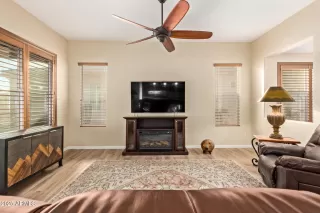 Photo #5: 6960690 Listing 