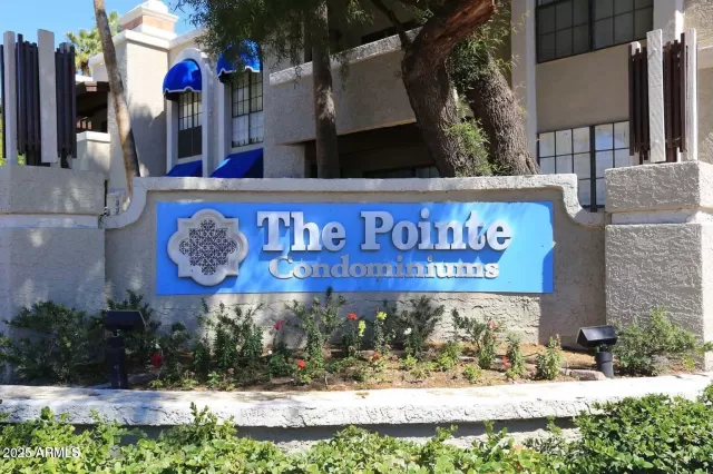 MLS: 6960719 Condo For Sale