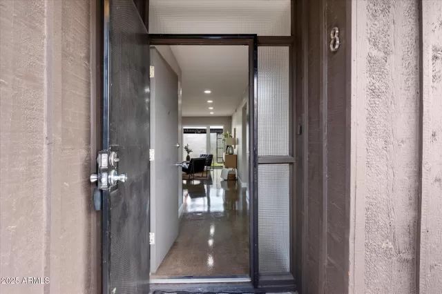 MLS: 6960747 Condo For Sale