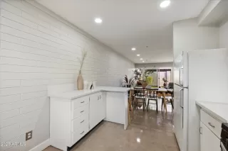 Photo #4: 6960747 Listing 