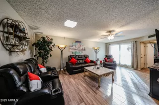 Photo #1: 6960762 Listing 