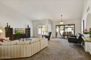 Photo #3: 6960815 Listing 