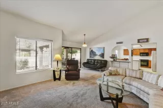 Photo #5: 6960815 Listing 