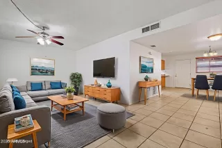 Photo #4: 6960959 Listing 