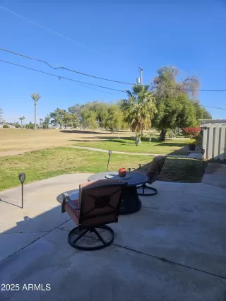 Photo #5: 6961021 Listing