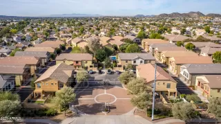 Photo #5: 6961035 Listing 