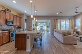 Photo #4: 6961046 Listing 