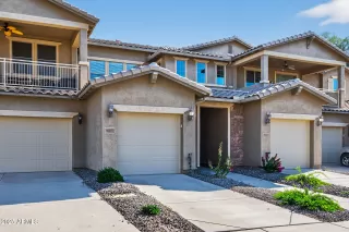 Photo #1: 6961047 Listing 