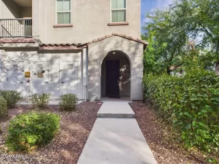 Photo #3: 6961112 Listing