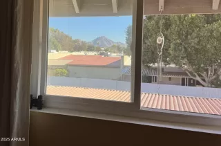 Photo #5: 6961117 Listing 