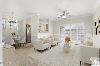 Photo #6: 6961128 Listing 