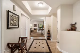 Photo #5: 6961204 Listing